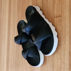Sorel Viibe Twist Slide Sandal sz 9.5